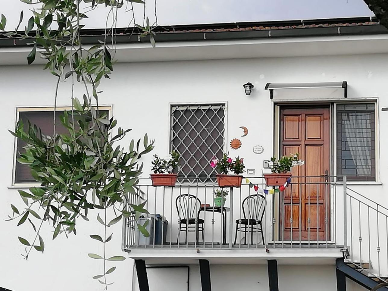 La Casa Di Silvia Apartment Massarosa Exterior photo